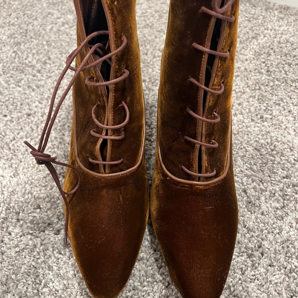 NWOB Doen Dasha Boots in Hickory Velvet Sz 41 - Picture 6 of 9